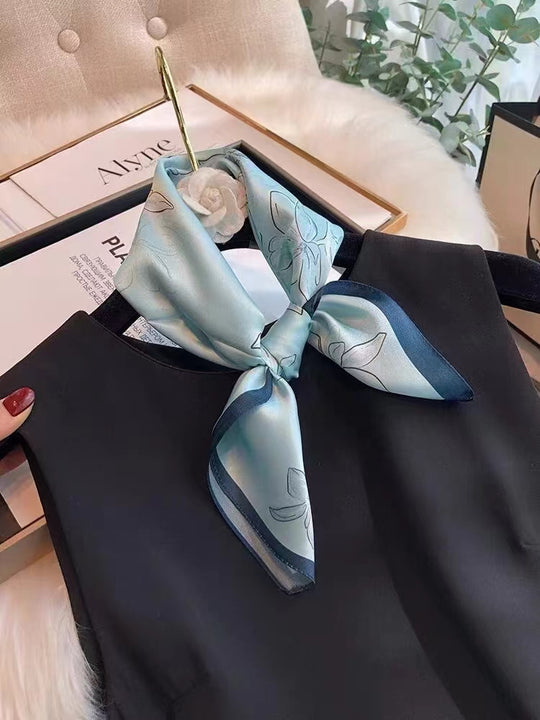 MOOM GIFT BOX+a 100% natural FOOT CREAM +one luxurious SILK of your choice—email your selection to info@moom.com or let us pick for you, enjoy this 40% off!
